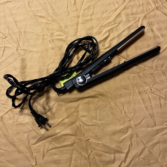 Black Hair Styling Tool - Picture 1 of 2